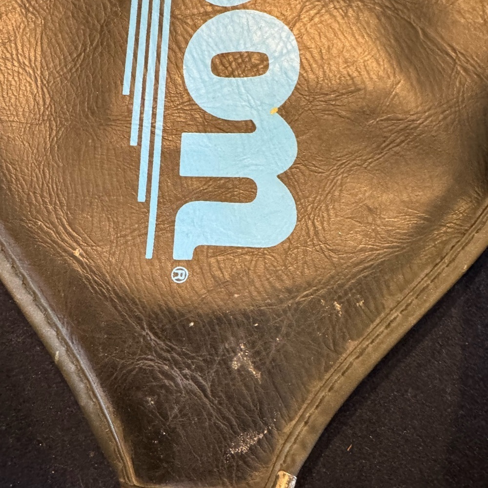 Graphite Boss Racket with Multicolor Strings - Picture 7 of 7